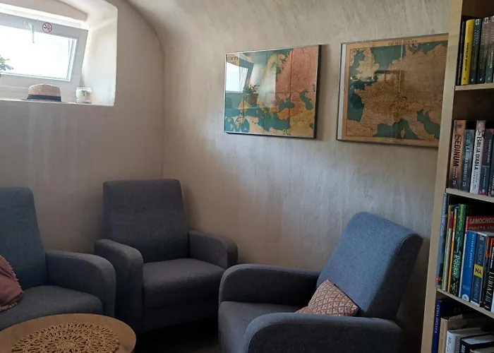 Goscinne Cyraneczka Homestay *